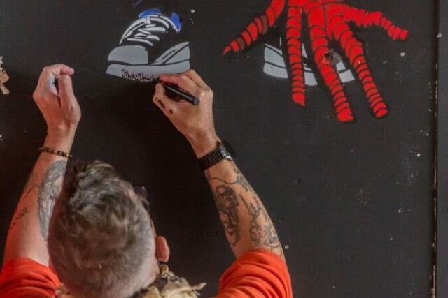 Jinks Kunst au Collège Fou Fou Fou le 14 avril 2025